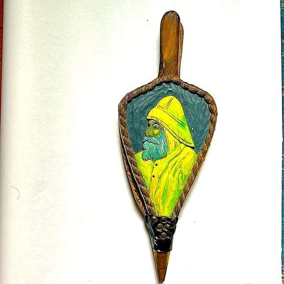 Vintage Bellows Hand-Carved & Painted Fisherman – Nautical Decor - Picture 2 of 9